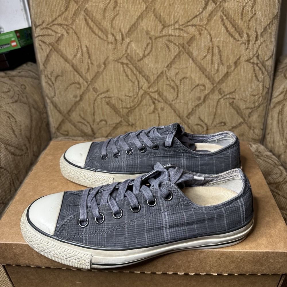 Converse x John Varavos All Star Chuck Taylor‎ Low Navy Blue Plaid Women's 7